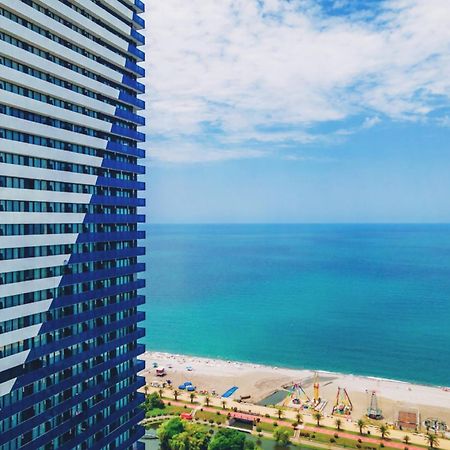 巴统Sea View Orbi City公寓式酒店 外观 照片